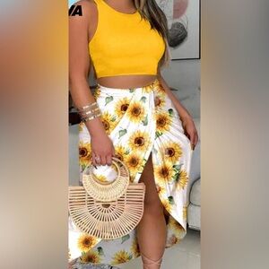 Sunflower Print White Skirt